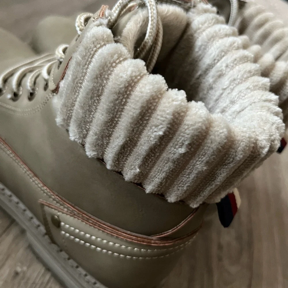 Dirty Laundry Alpine Booties - Picture 6 of 7